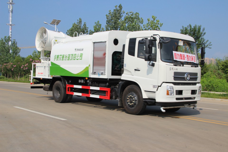 東風(fēng)天錦程力抑塵車霧炮車 (1)