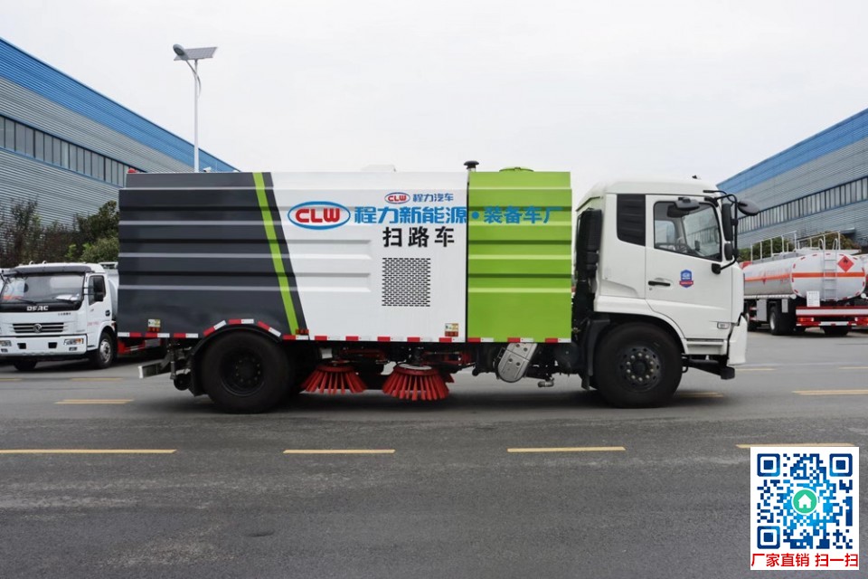 程力東風(fēng)天錦掃路車 (10)